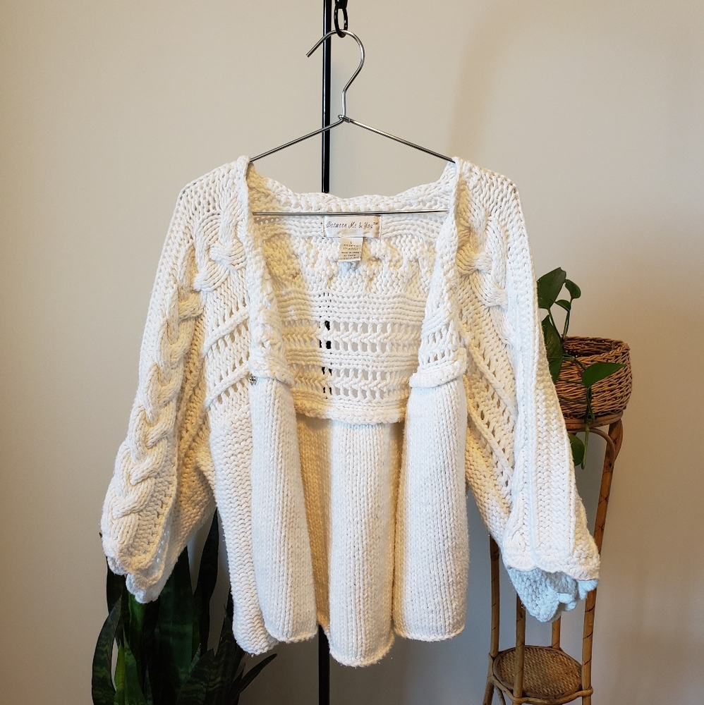 🆕️Between Me & You White Chunky Knit Sweater